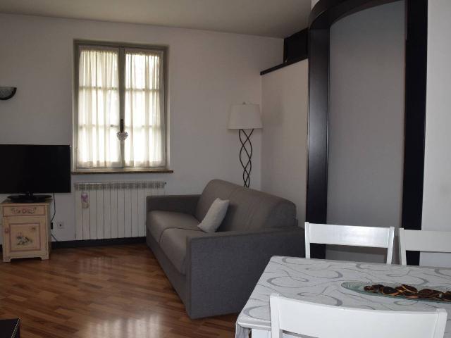 2-room flat in Via Camillo Benso di Cavour 9, Cuggiono - Photo 1