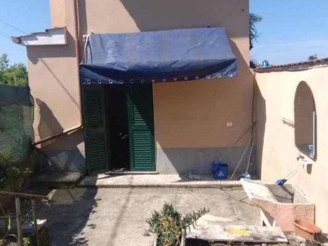 Villa in Via Novani, 49, Massa - Foto 1