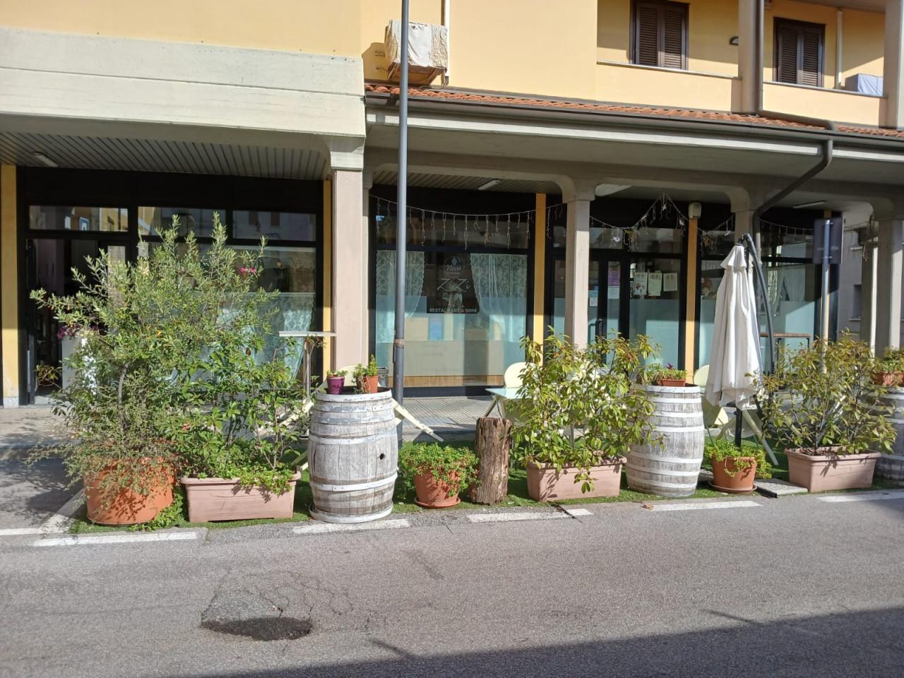 Ristorante in Via Marco d'Agrate, Agrate Brianza 44, Agrate Brianza, {3} - Foto 2