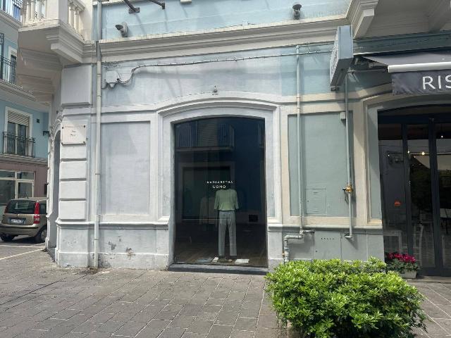 Shop in {3}, Via Michelangelo Forti 37 - Photo 1