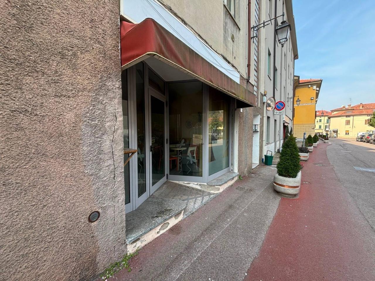 Negozio in Molteni 22, Sirone, {3} - Foto 2