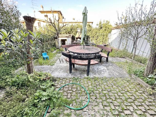 Terraced house in Via Cetino, Campi Bisenzio - Photo 1