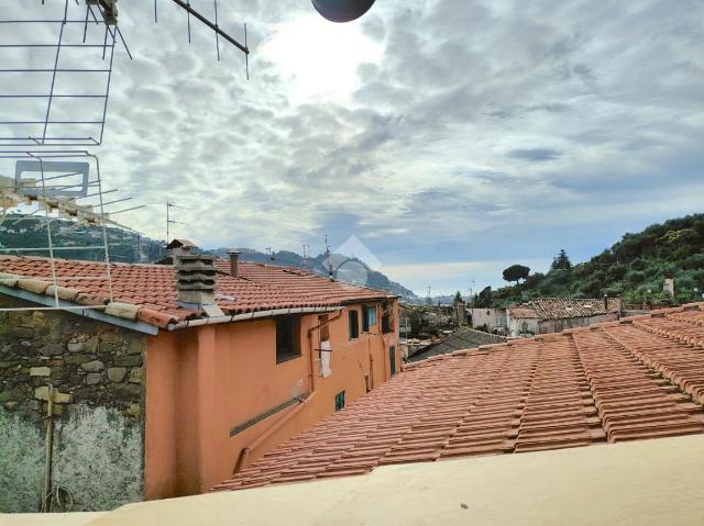 4-room flat in Via Littardi 8, Taggia - Photo 1