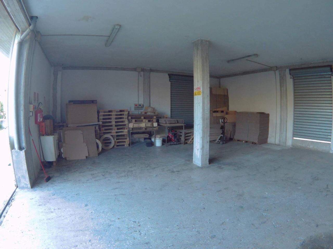 Magazzino in , Chieti, {3} - Foto 1