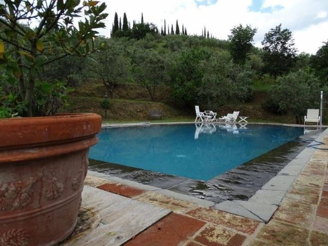 Country house or cottage in Localita Cozzano, Castiglion Fiorentino - Photo 1