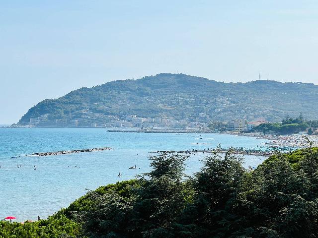 Attico in Lungomare delle Nazioni 54, San Bartolomeo al Mare - Foto 1