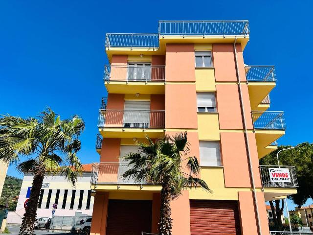 3-room flat in Via Roma, San Bartolomeo al Mare - Photo 1