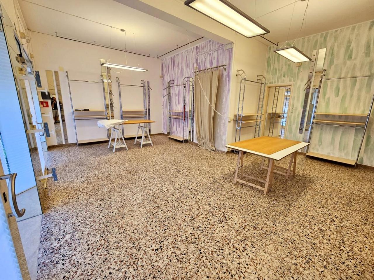 Negozio in Alica 89, Camaiore, {3} - Foto 1