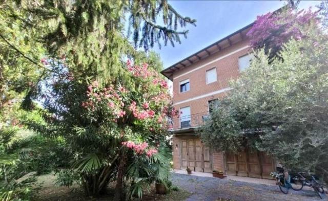 Apartament in 1 Via Pietra del Cardoso 1, Pietrasanta - Photo 1