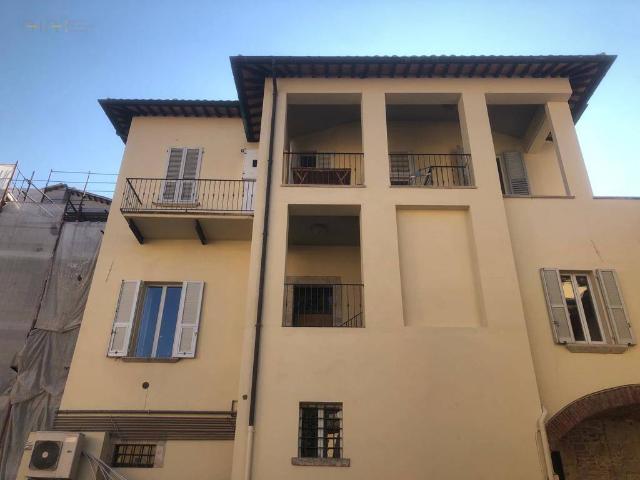 Wohnung in {3}, Piazza Cecco d'Ascoli 23 - Foto 1