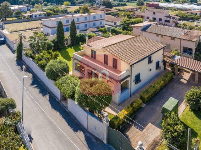 Villa in Via Claudio Monteverdi 11, Anzio - Foto 1