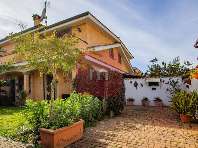 Villa a schiera in {3}, Via Sesia - Foto 1