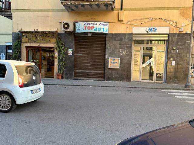 Negozio in Via Giovan Battista Castaldo, Nocera Inferiore - Foto 1