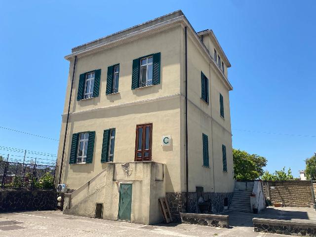 Shared office in Via Ferrante Imparato 198, Napoli - Photo 1