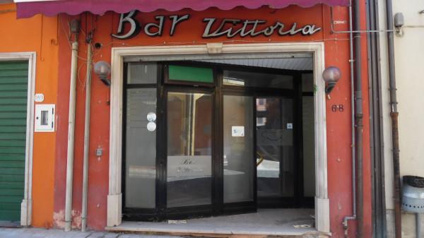 Negozio in Corso Umberto I 68, Lioni, {3} - Foto 1