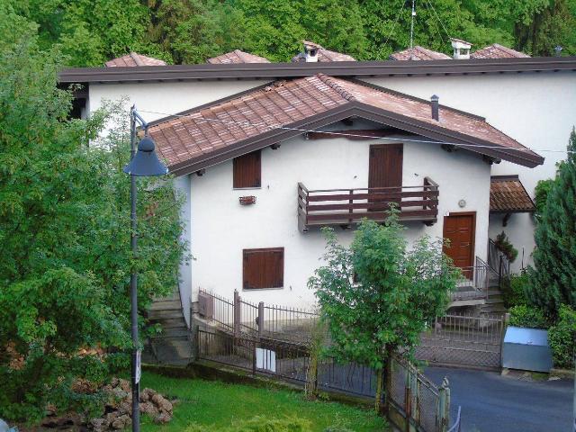 Dreizimmerwohnung in Via San Marco, Castione della Presolana - Foto 1