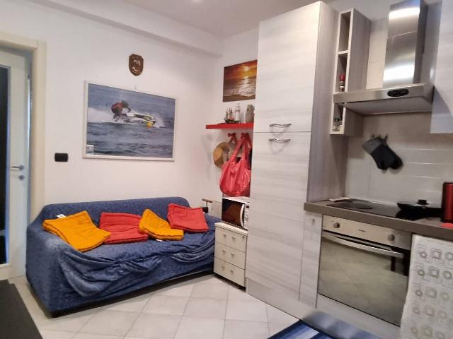 2-room flat in Via Enrico Toti 45, San Benedetto del Tronto - Photo 1