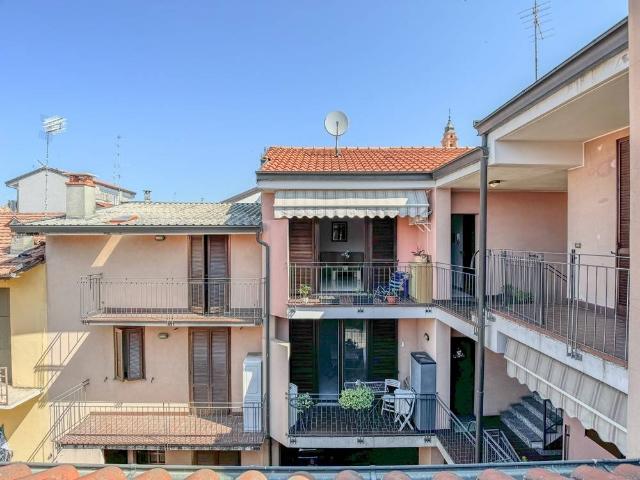 3-room flat in Viale Dante Alighieri 58, Galliate - Photo 1