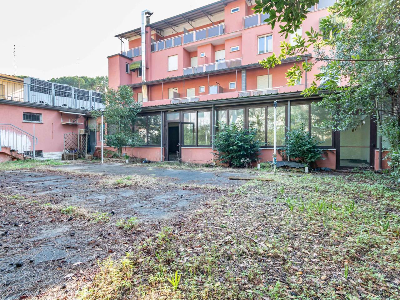 Palazzina commerciale in Via delle Ondine 11, Ravenna, {3} - Foto 1