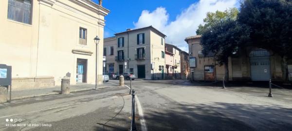 Negozio in Piazza Tommaso Tittoni 1, Manziana, {3} - Foto 2