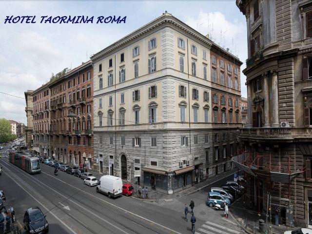 Commercial building in {3}, Via Principe Eugenio - Photo 1