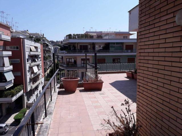 Apartament in Via Ugo De Carolis, Roma - Photo 1