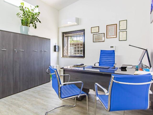 Shared office in Via Giovanni Bertoli 14, Monte Compatri - Photo 1