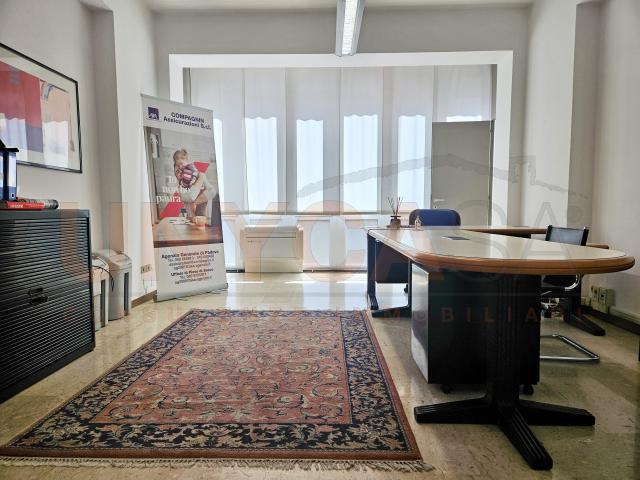 Büro in Via San Fermo, Padova - Foto 1