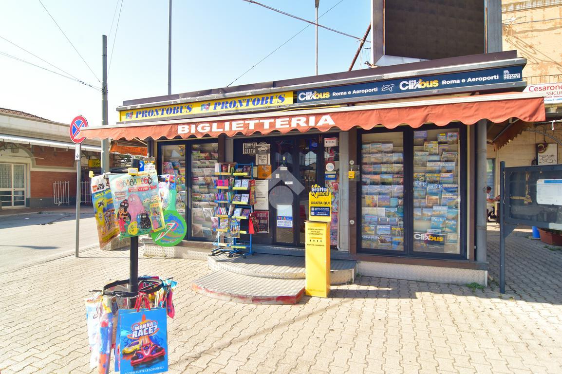 Negozio in Via Piazzale Guglielmo Marconi 1, Chieti - Foto 1