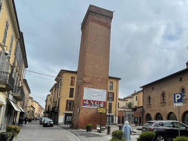 Commercial building, Tortona - Photo 1