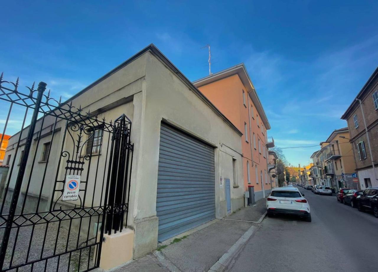 Magazzino in Via Giuseppe Pellizza da Volpedo, Tortona, Alessandria, Tortona, {3} - Foto 2