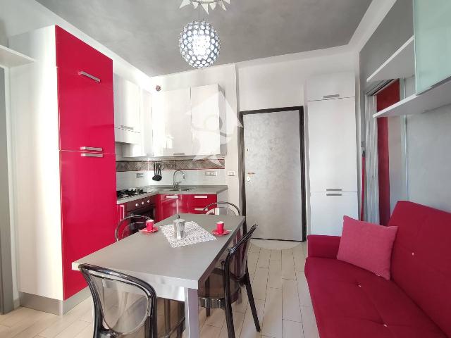 2-room flat in {3}, Corso  Europa - Photo 1