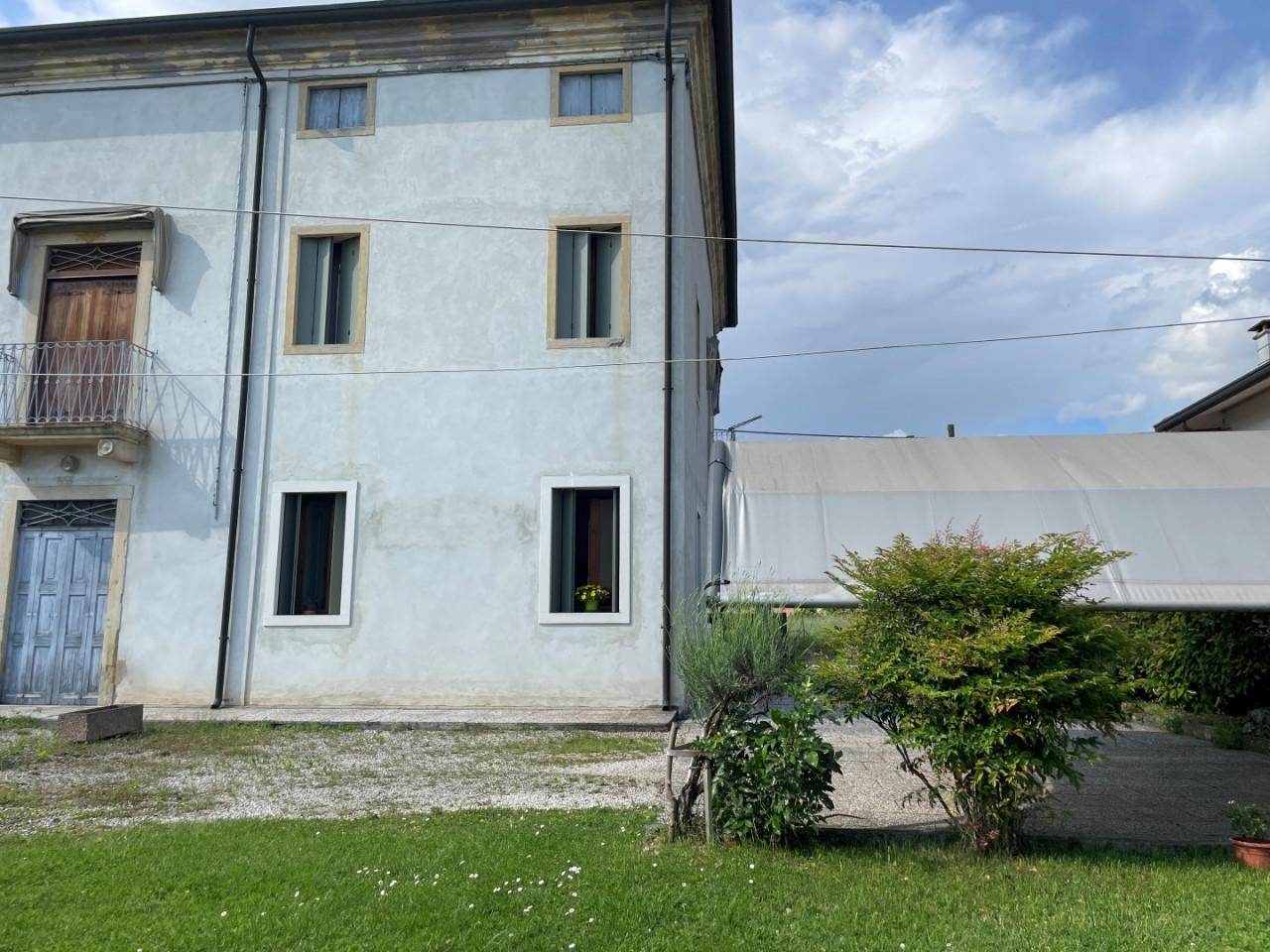 Villa in vendita a Nanto