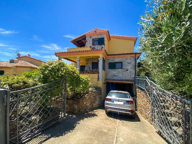 Terraced house in Via Tirso, Budoni - Photo 1