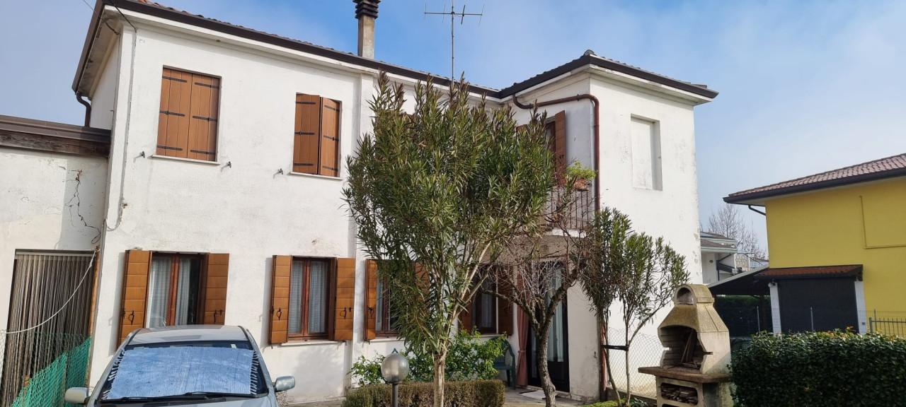 Casa indipendente in vendita a Pozzonovo