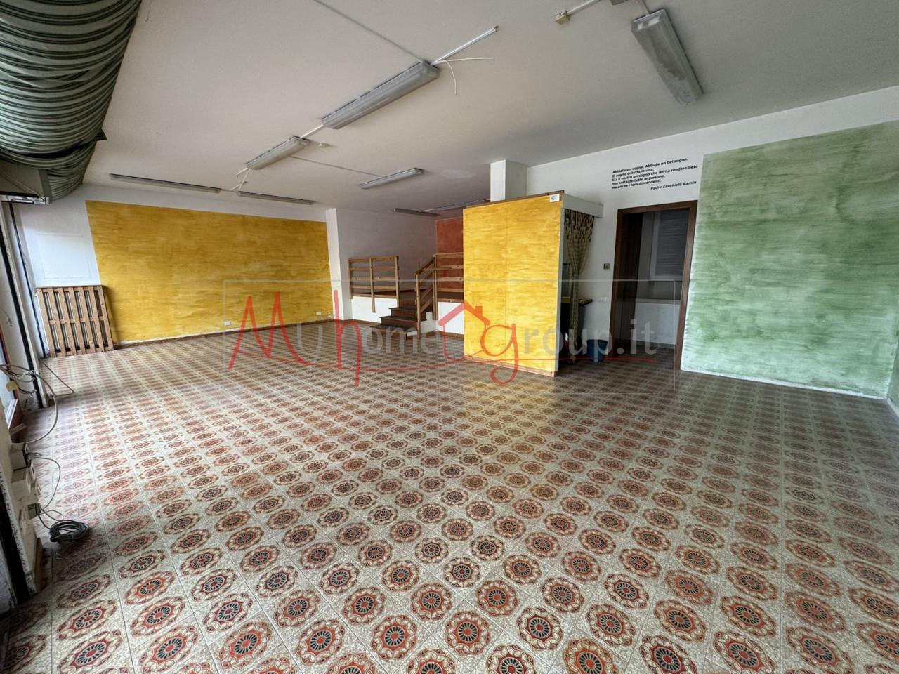 Negozio in Via Rovigo, Padova, {3} - Foto 2