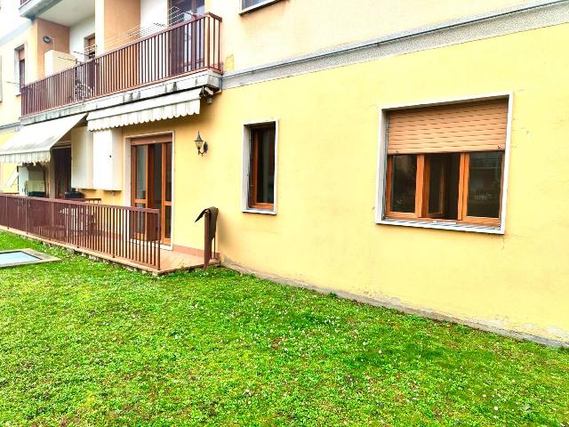 2-room flat in Via dei Tulipani, Brembate di Sopra - Photo 1