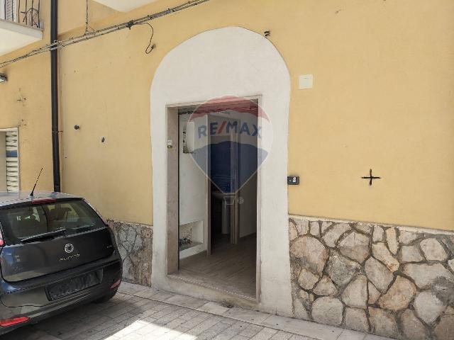 Büro in Via Stella 7, Manfredonia - Foto 1