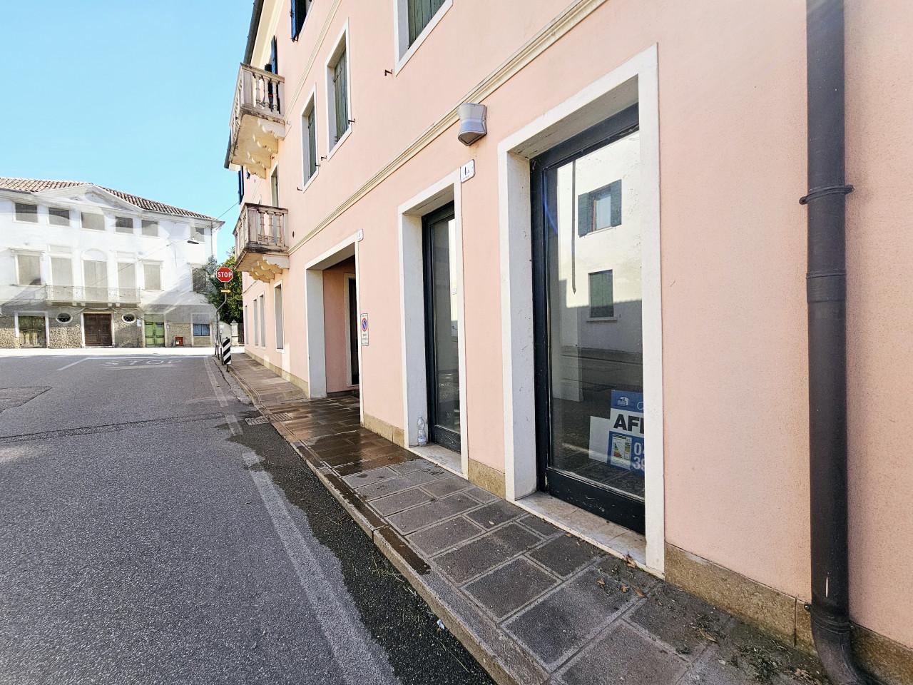 Negozio in Via Molini, Este, {3} - Foto 2