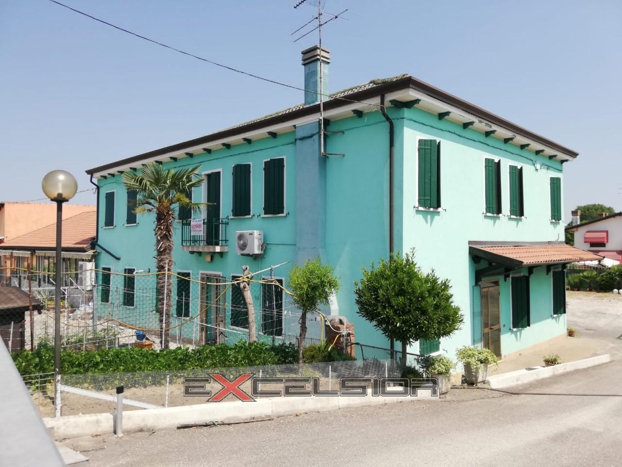 Capannone in Via G. Matteotti N. 20 Bis - Cavarzere, Cavarzere, {3} - Foto 2