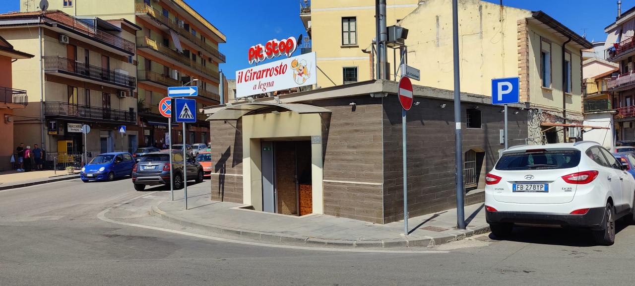 Gastronomia in Via Ceffato, Eboli, {3} - Foto 1