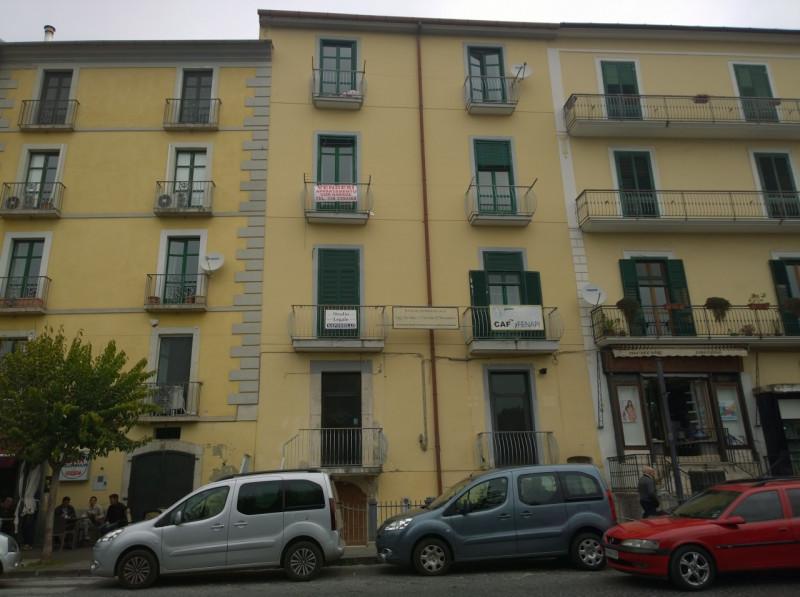 Negozio in Via Matteo Ripa, Eboli - Foto 1
