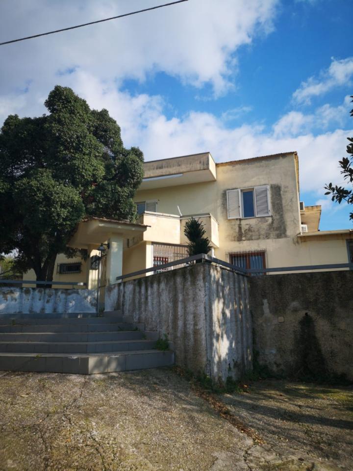 Negozio in Via Tavoliello, Eboli, {3} - Foto 2