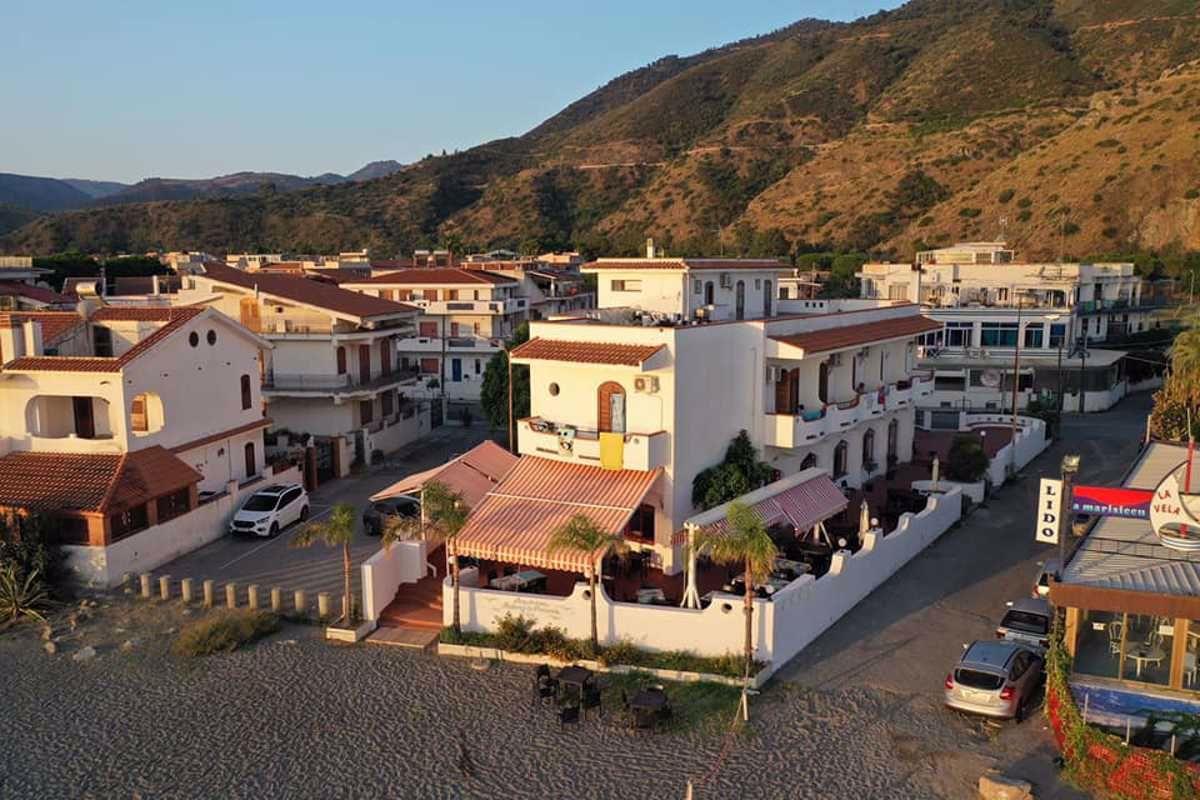 Albergo in Corso Cristoforo Colombo, Oliveri - Foto 1