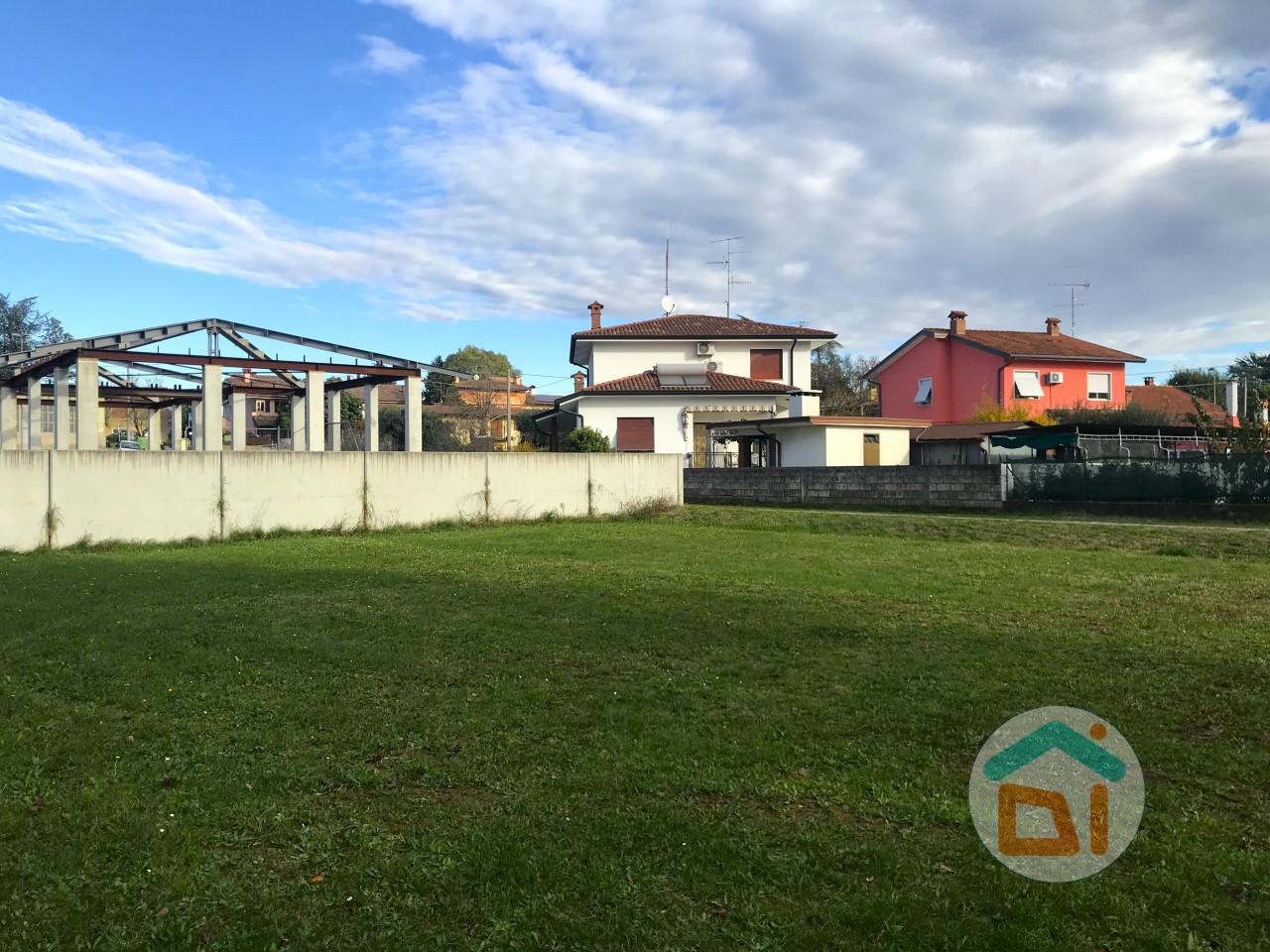 Terreno edificabile residenziale in vendita a Gradisca D'Isonzo
