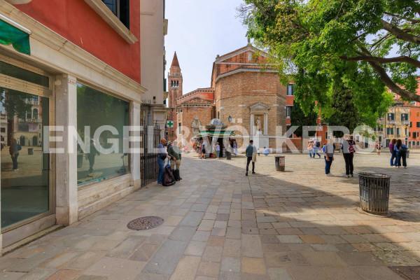 Shop in Campo San Polo, Venezia - Photo 1