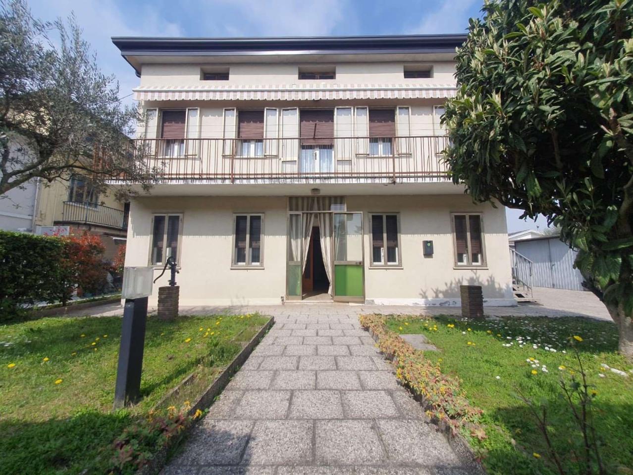 Casa indipendente in vendita a Abano Terme