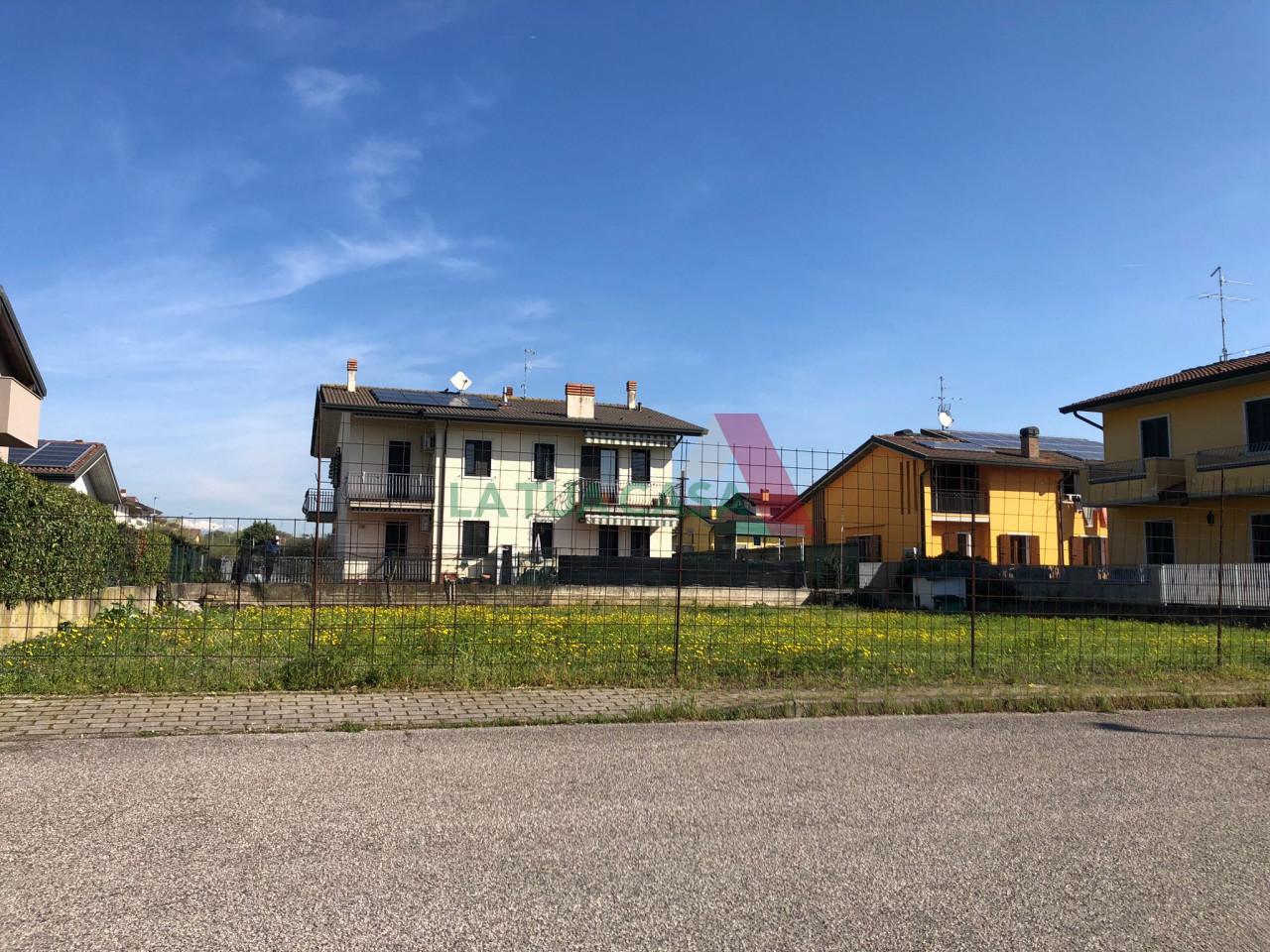 Terreno edificabile residenziale in vendita a Povegliano Veronese