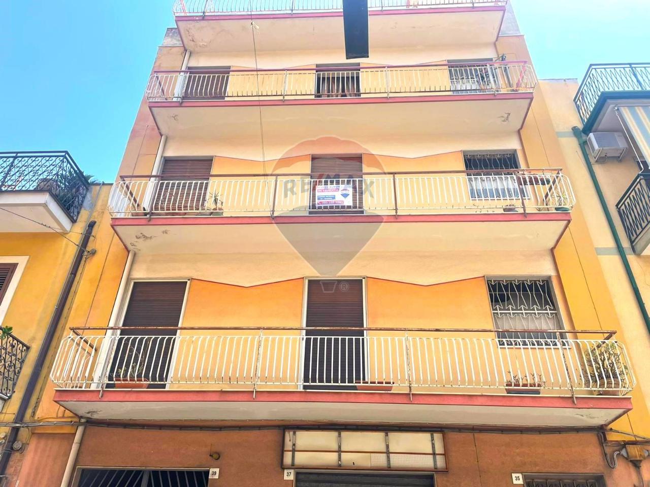 Appartamento in vendita a Aci Catena