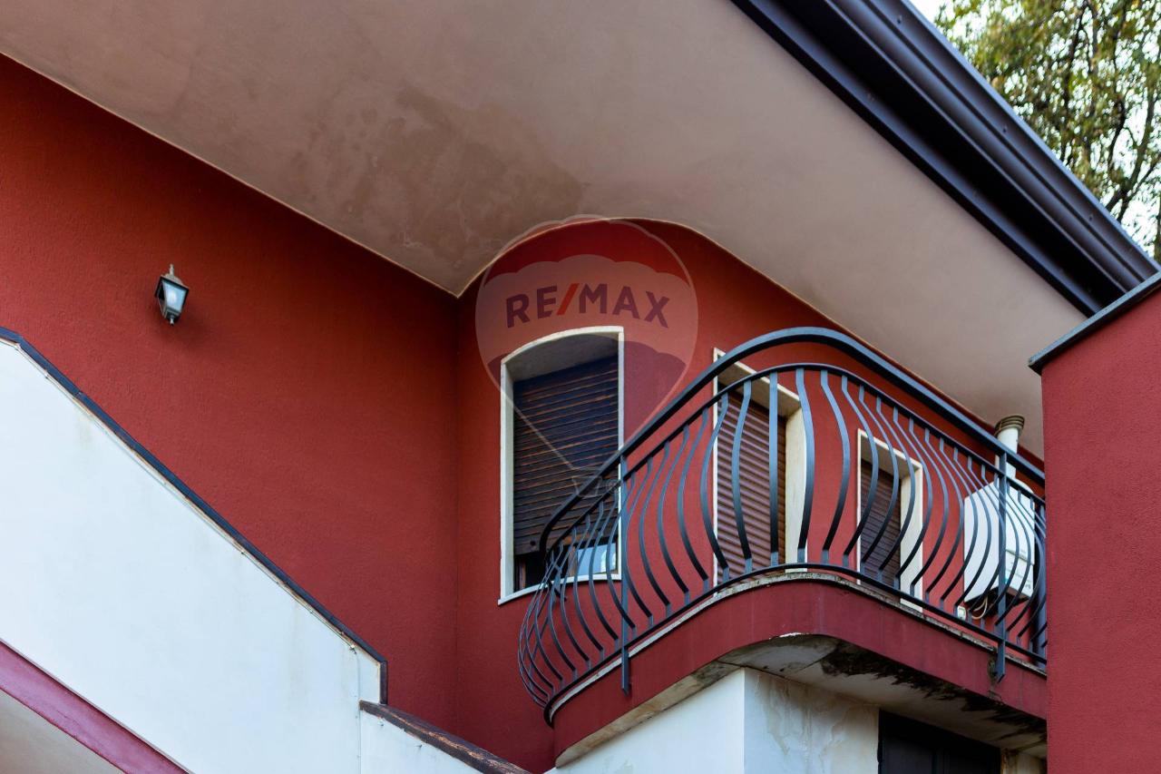 Villa in vendita a Zafferana Etnea